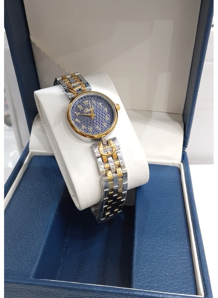 Women's watch adorned with crystals, featuring an elegant and luxurious design.